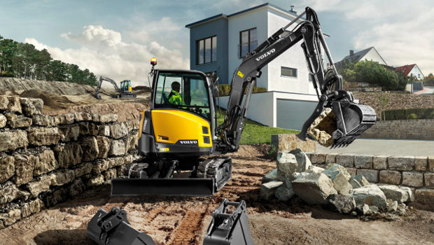 Volvo produit sa nouvelle pelle compacte, l’ECR50D