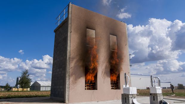Un nouvel équipement pour la maîtrise du risque de propagation des incendies par les façades 