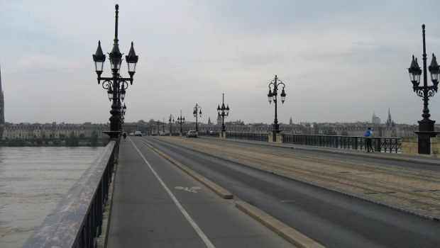 A Bordeaux, la rocade sera bel et bien achevée