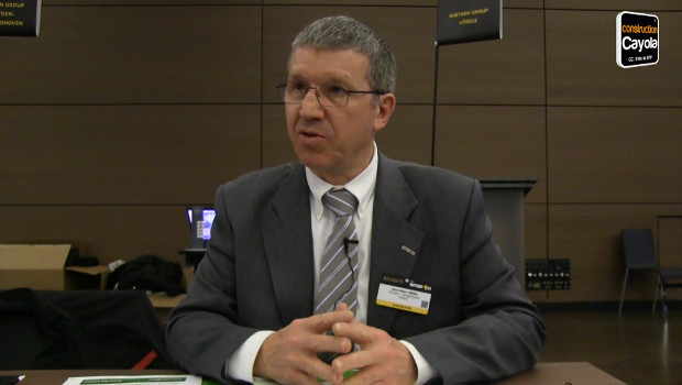 Sennebogen lance une grue télescopique de 120 t