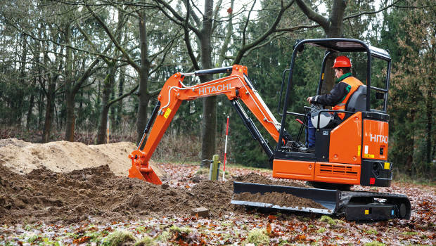 Hitachi lance ses mini-pelles Zaxis-5
