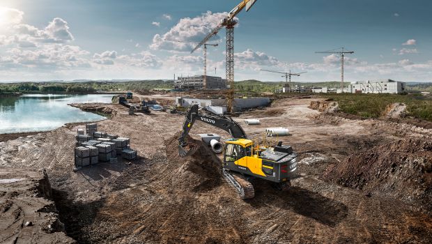 Volvo EC220E : 22 tonnes en Etape 4