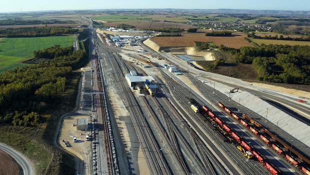 LGV SEA : la base travaux ferroviaires de Villognon se visite