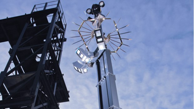 VPSitex dévoile une tour de vidéosurveillance intégrée signée JCB