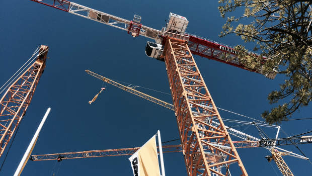 Deux nouvelles grues à tours Liebherr