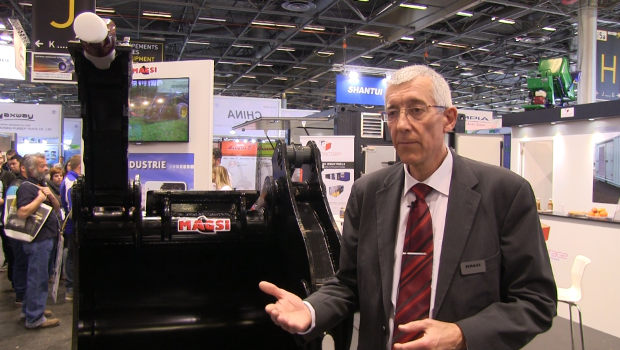 Magsi présente son godet à grappin renforcé