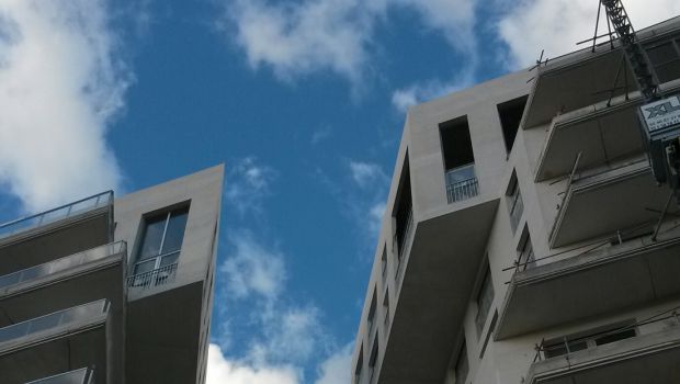 Le béton blanc en fil conducteur 