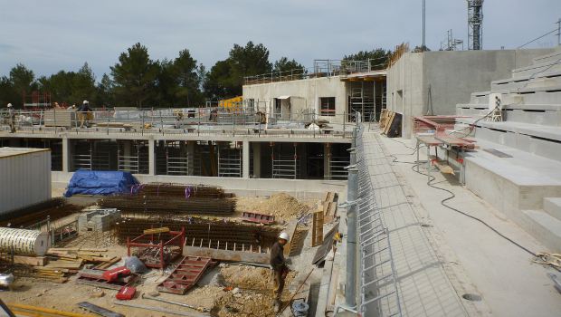 Au Pays d'Aix, Spie batignolles réalise le futur centre aquatique de Venelles