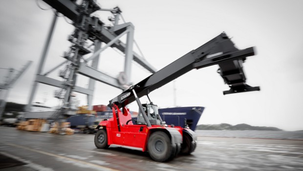 Volvo Penta innove dans la manutention portuaire