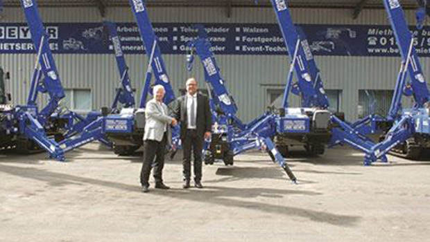 Location : 50 mini-grues Maeda chez Beyer-Mietservice