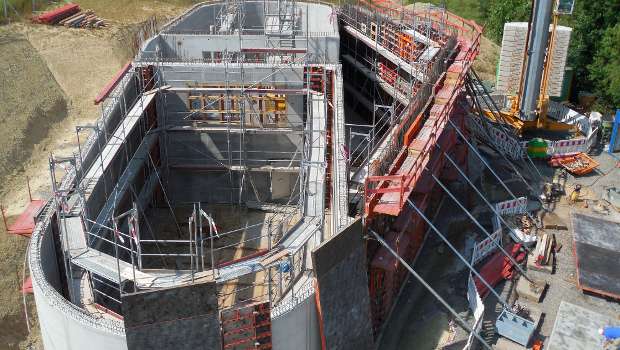 Paschal façonne un réservoir d’eau en Allemagne