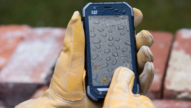 Caterpillar lance deux nouveaux smartphones