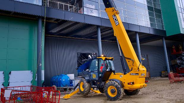 Les télescopiques JCB se muent en Etape IV
