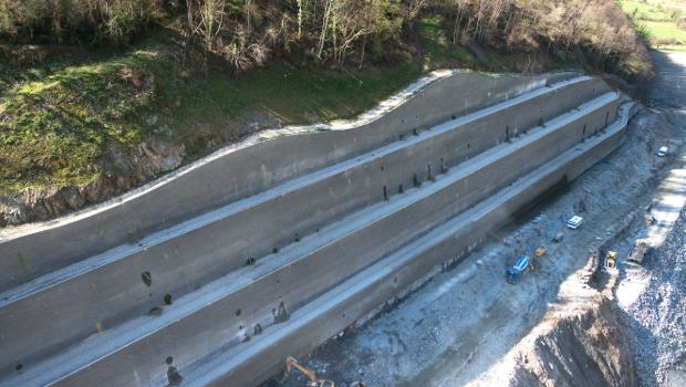 9 000 m3 de béton pour une des plus grandes parois clouées de France