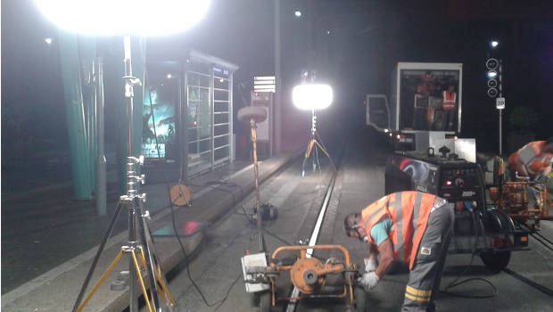 La soudeuse autorail : un outil de maintenance du rail sur-mesure 