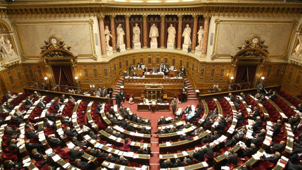Les collectivités territoriales entre deux feux
