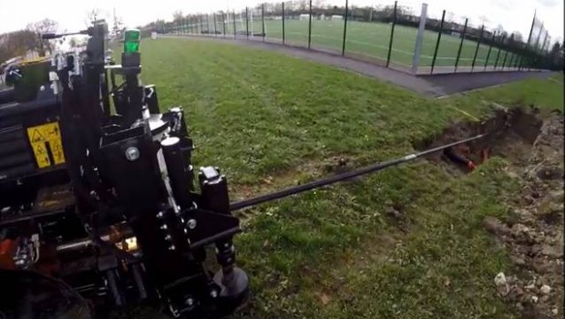 Ditch Witch : chantier d'éclatement sur le stade d'Orléans