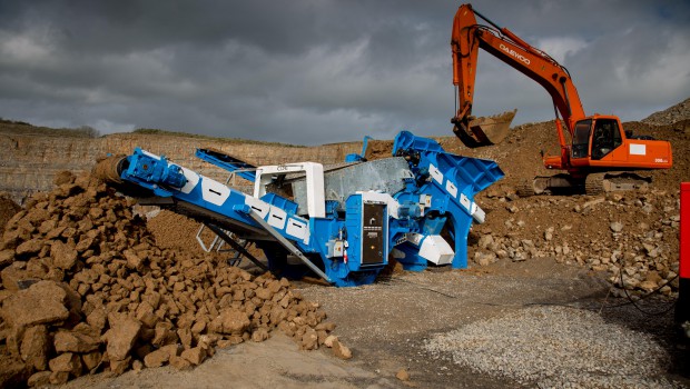 CDE : de nouveaux cribles primaires de série R