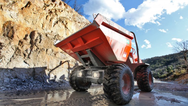 Ausa, au complet sur Bauma