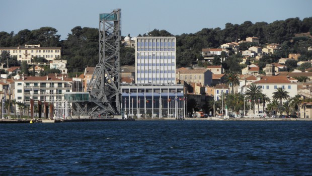 Un câble sous-marin très haut-débit est arrivé à la Seyne-sur-Mer