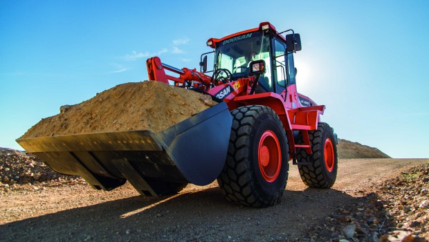 Doosan étoffe sa gamme de chargeuses sur pneus