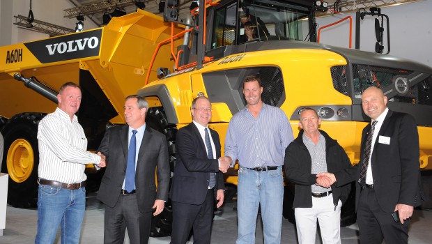 Trois premiers Volvo A60H vendus à Bauma !