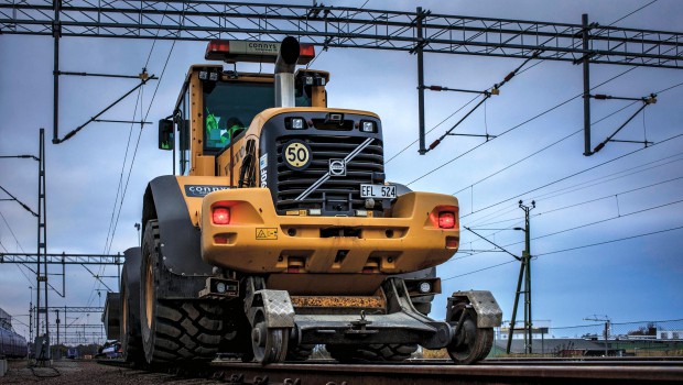 Volvo colle au rail suédois