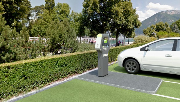 Rhône-Alpes : quel design pour les bornes de recharge électriques ?