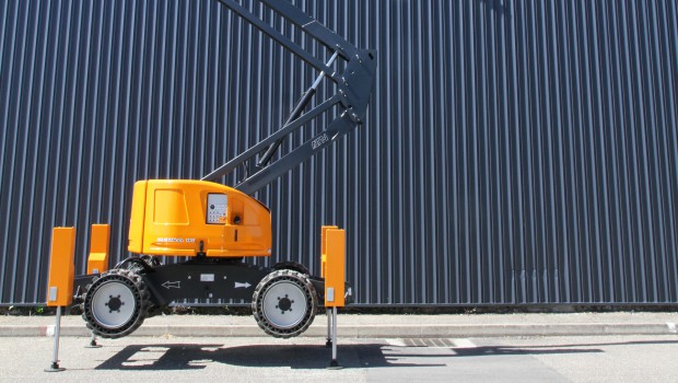 ATN sort une nouvelle articulée dotée de stabilisateurs
