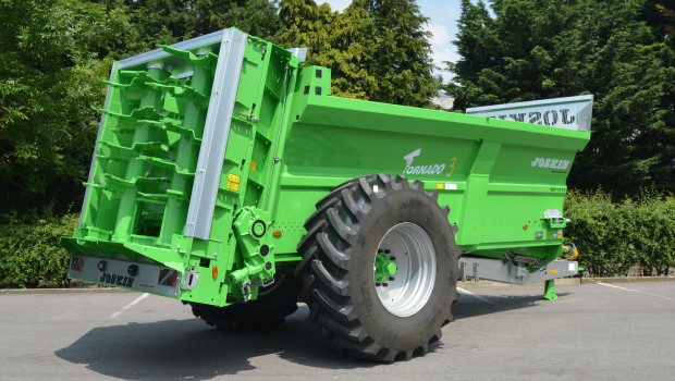 Nouvel épandeur de fumier Joskin