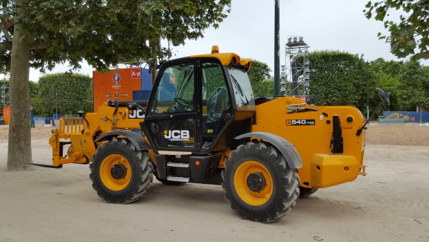 JCB clôt l'Euro 2016 en beauté