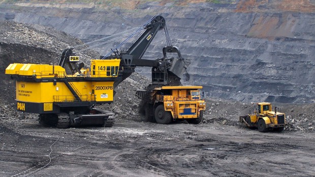 Mines : Komatsu lance son offensive en rachetant Joy Global
