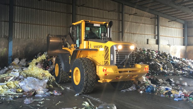 Volvo débarrasse le Liban des déchets