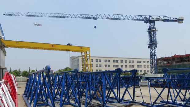Comansa CM étend sa gamme de grues à tour
