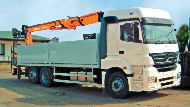 ATLAS CRANE  appoints main distributor In the US
