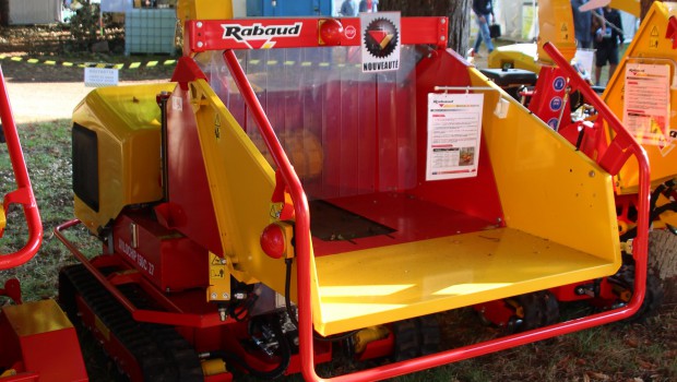 Rabaud met ses broyeurs sur chenilles