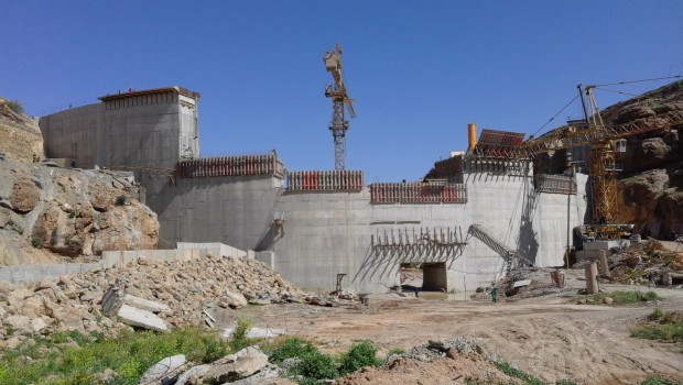 Algeria:  Paschal  made dam