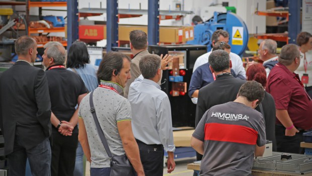 Himoinsa assembles all distributors in Spain