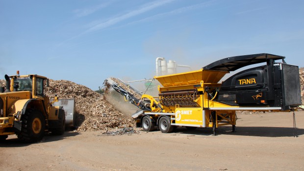 Le Tana Shark Smet Location s’attaque aux torons de Suez RV Grand-Ouest métaux