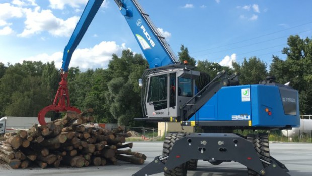 Terre-Net acquiert une pelle Fuchs 350HD