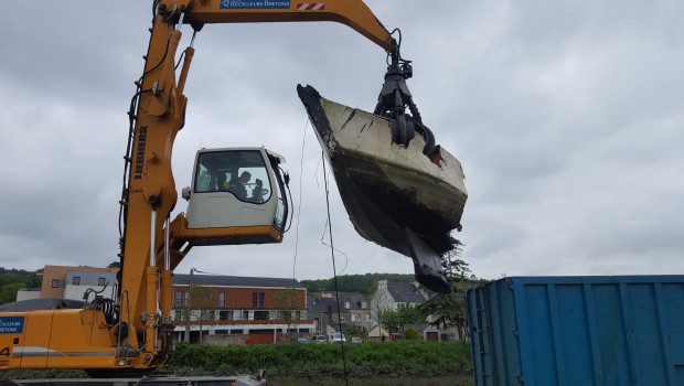 La Rep bateau de plaisance se prépare à appareiller