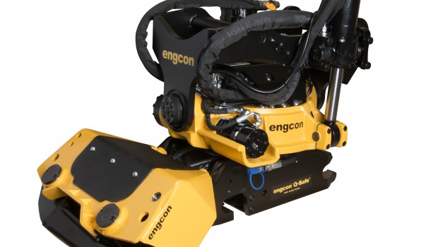 Engcon renforce sa pince ferroviaire