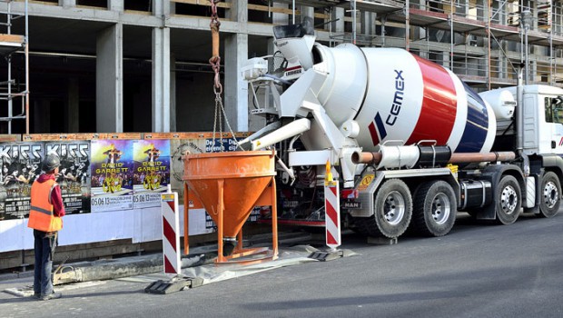 Cemex a gain of 4%