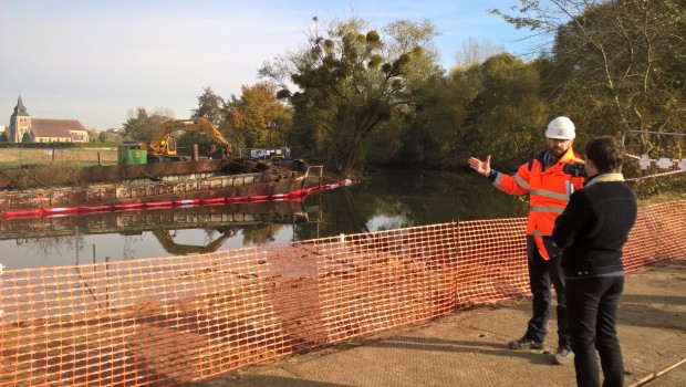 Serpol dépollue une péniche sur l'Oise