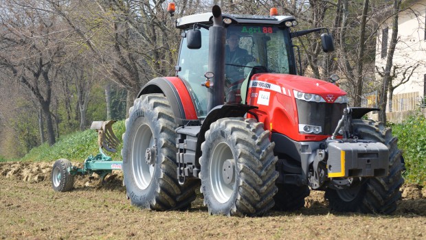 BKT sort une gamme dédiée au travail du sol