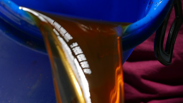 Suez et Total recyclent des huiles alimentaires en biocarburant