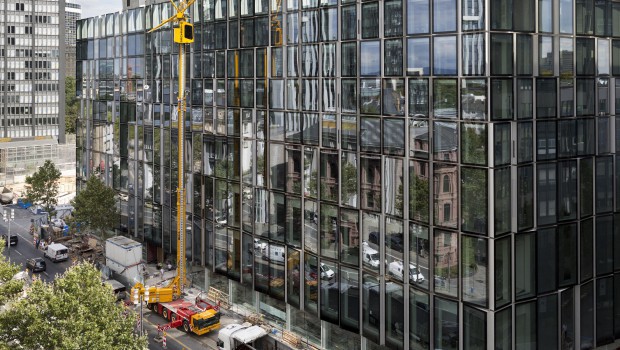 Frankfurt: Liebherr switches to bank