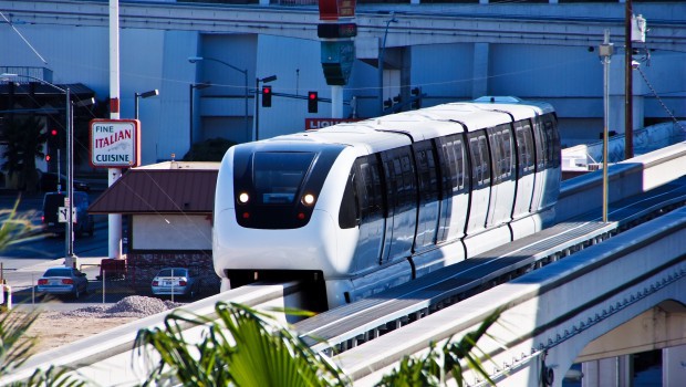 Las Vegas: the monorail takes you straight to Conexpo