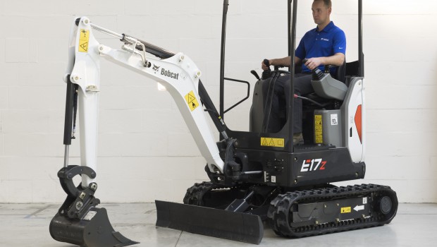 Samoter : focus sur la mini pelle Bobcat E17Z