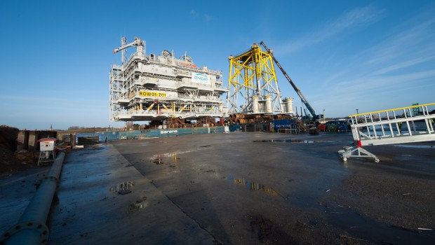 La sous-station offshore du parc éolien Race Bank est en route